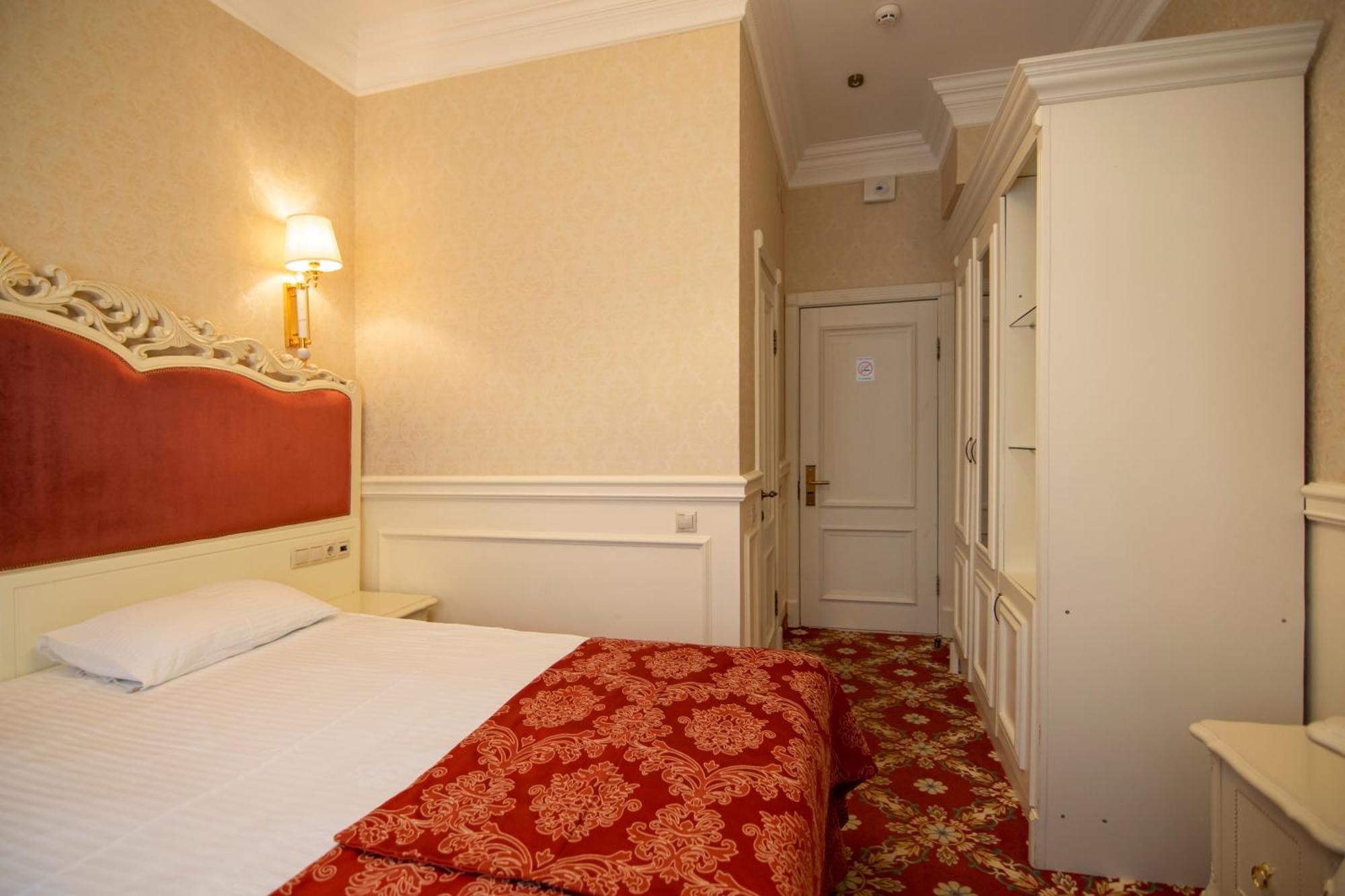 Royal Olympic Hotel Киев Экстерьер фото